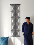 Geometryczna dekoracja ścienna NORDART 01 - minimalistyczna makrama do nowoczesnych wnętrz.